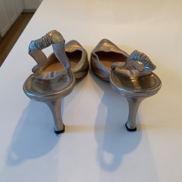VINTAGE MANOLO BLAHNIK CHAMPAGNE HEELS - Picture 5 of 6